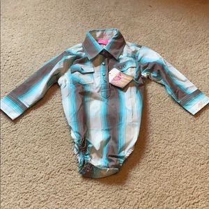 Cowgirl hardware Western shirt